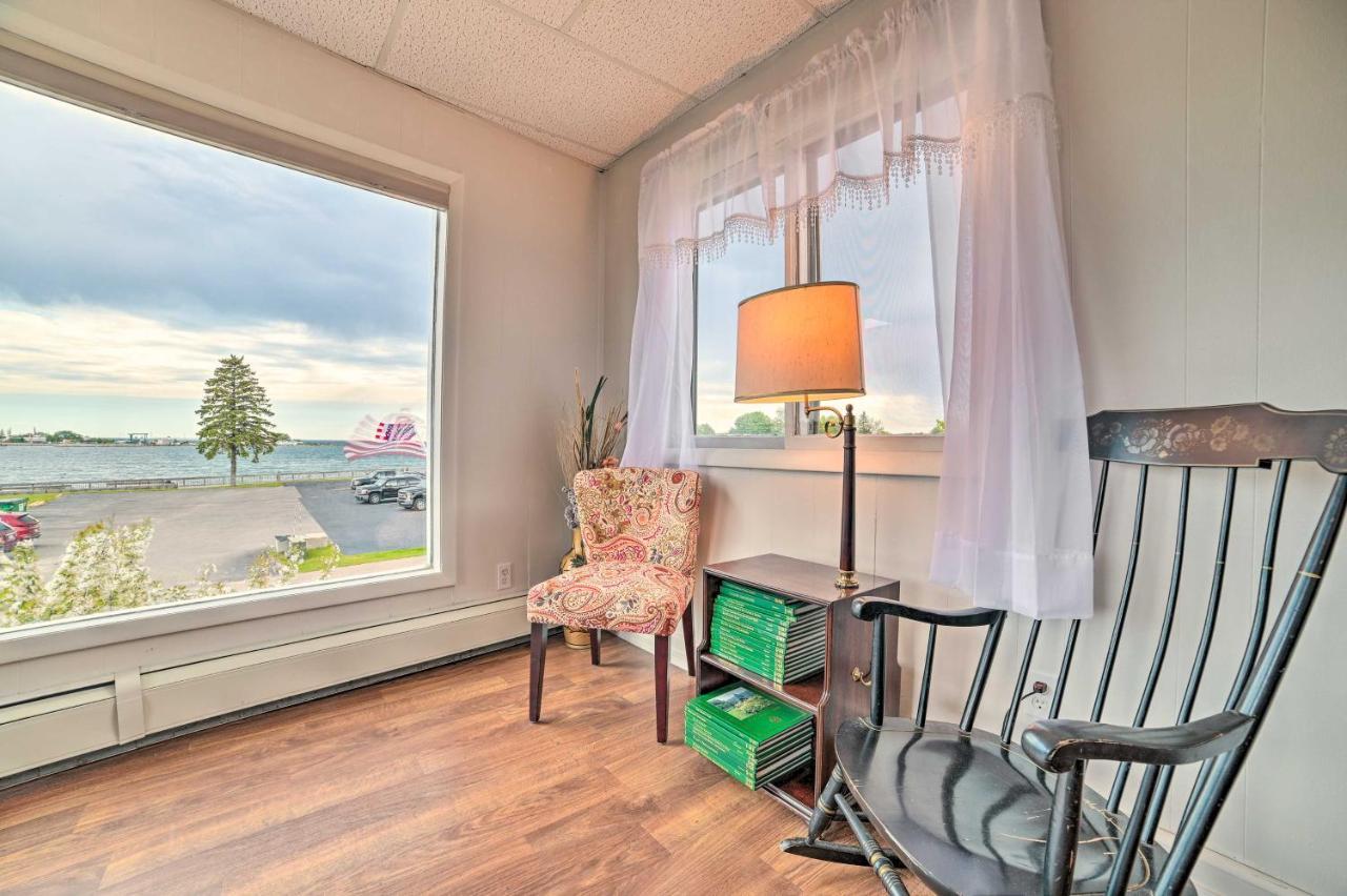 Walkable St Ignace Condo With Lake Huron Views Saint Ignace Exteriör bild