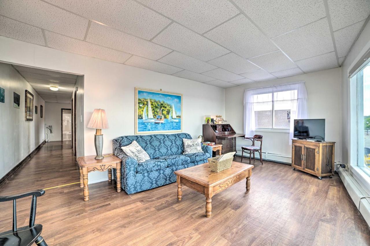 Walkable St Ignace Condo With Lake Huron Views Saint Ignace Exteriör bild